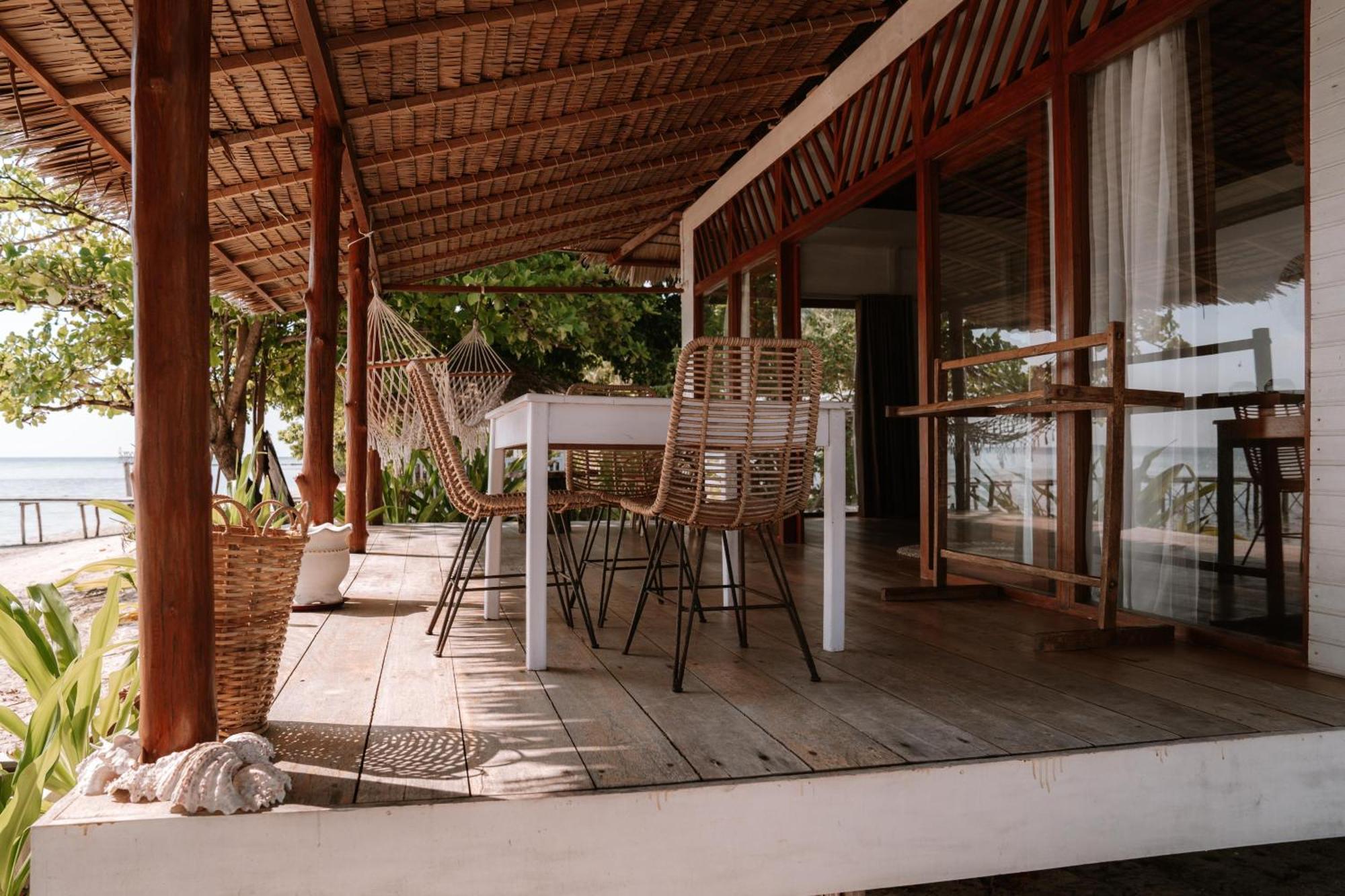 Reconnect - Private Island Resort & Dive Center Togean - Buka Buka Island Ampana Ngoại thất bức ảnh